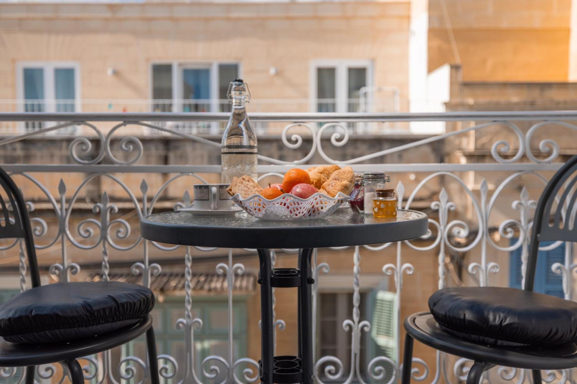 Encanto Townhouse Sliema Exterior photo